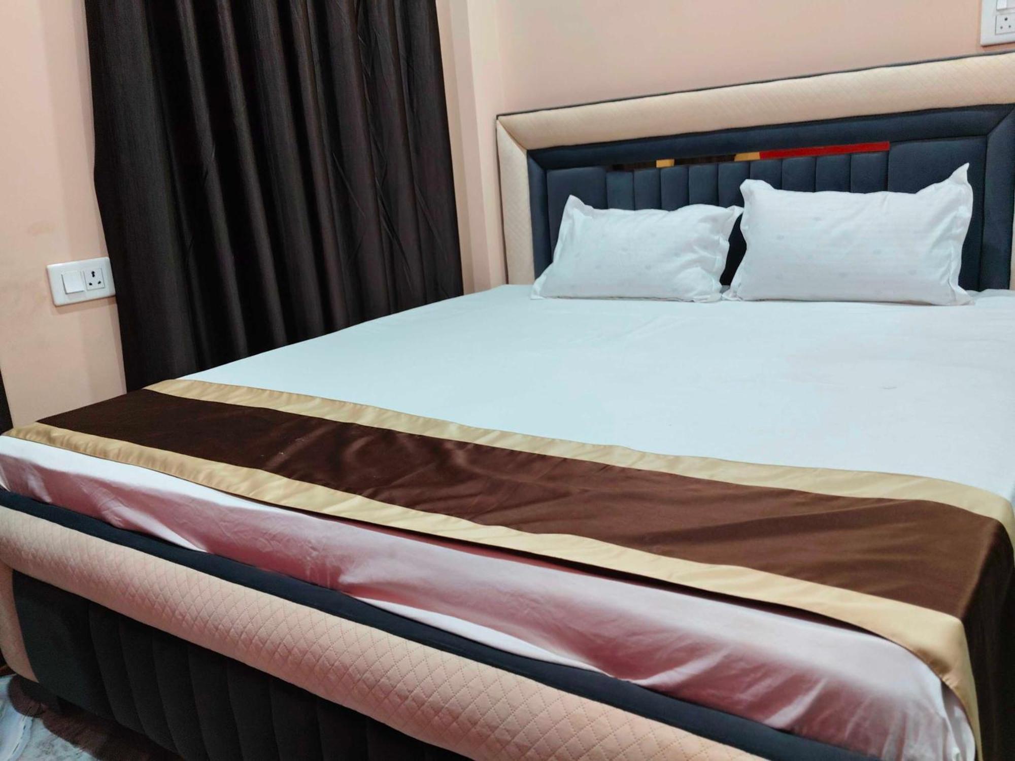 Hotel O The Lavish Landmark Danapur Esterno foto